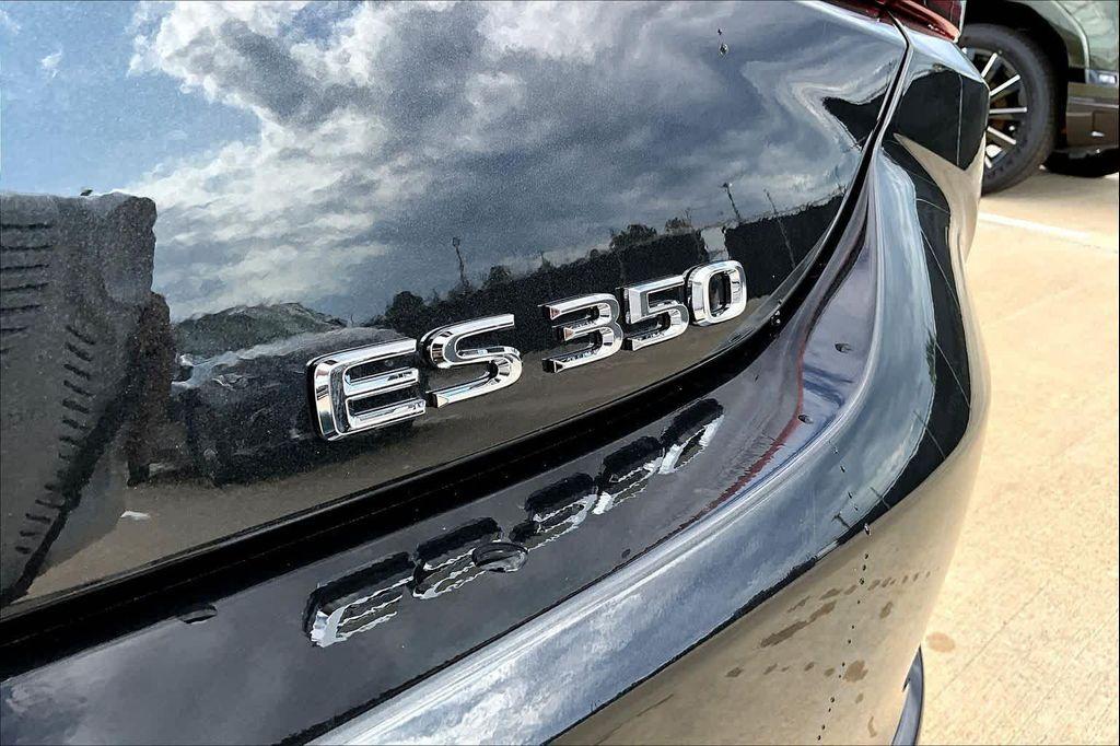 new 2025 Lexus ES 350 car, priced at $49,709