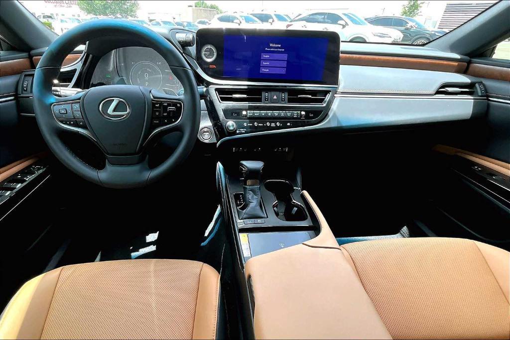 used 2025 Lexus ES 300h car, priced at $49,995