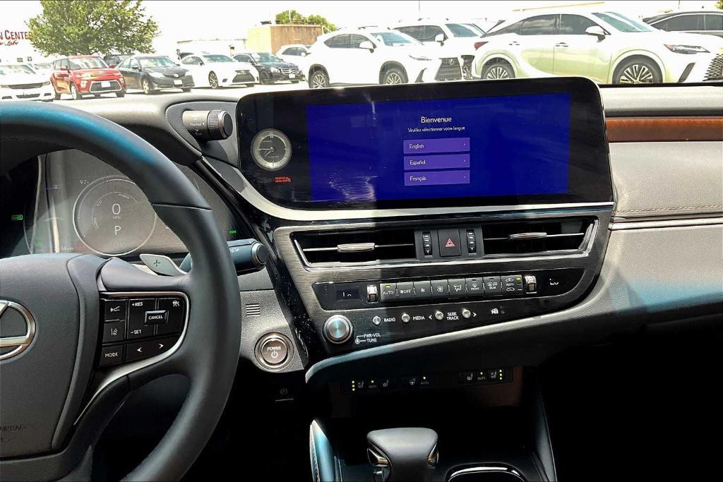 used 2025 Lexus ES 300h car, priced at $49,995