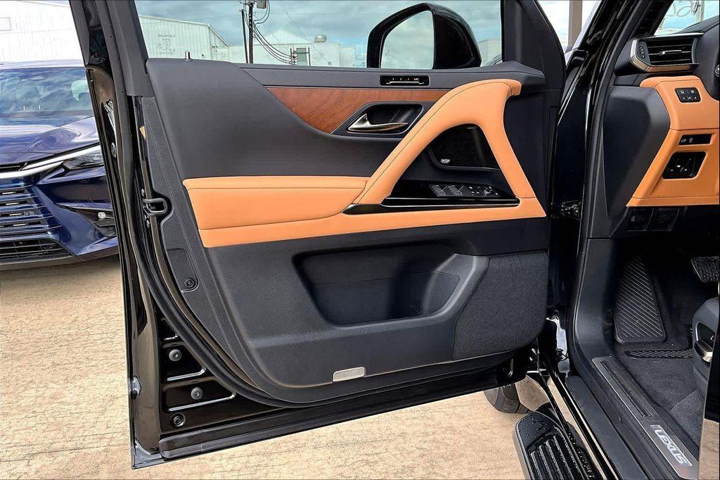 new 2025 Lexus LX 600 car, priced at $119,197