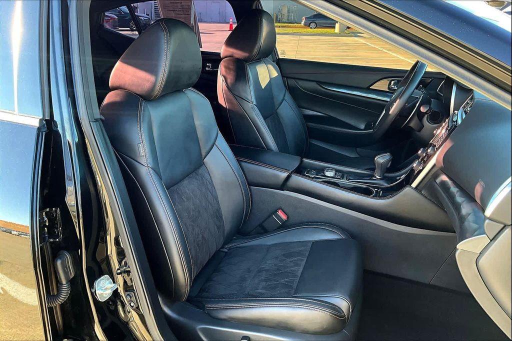 used 2022 Nissan Maxima car, priced at $25,995