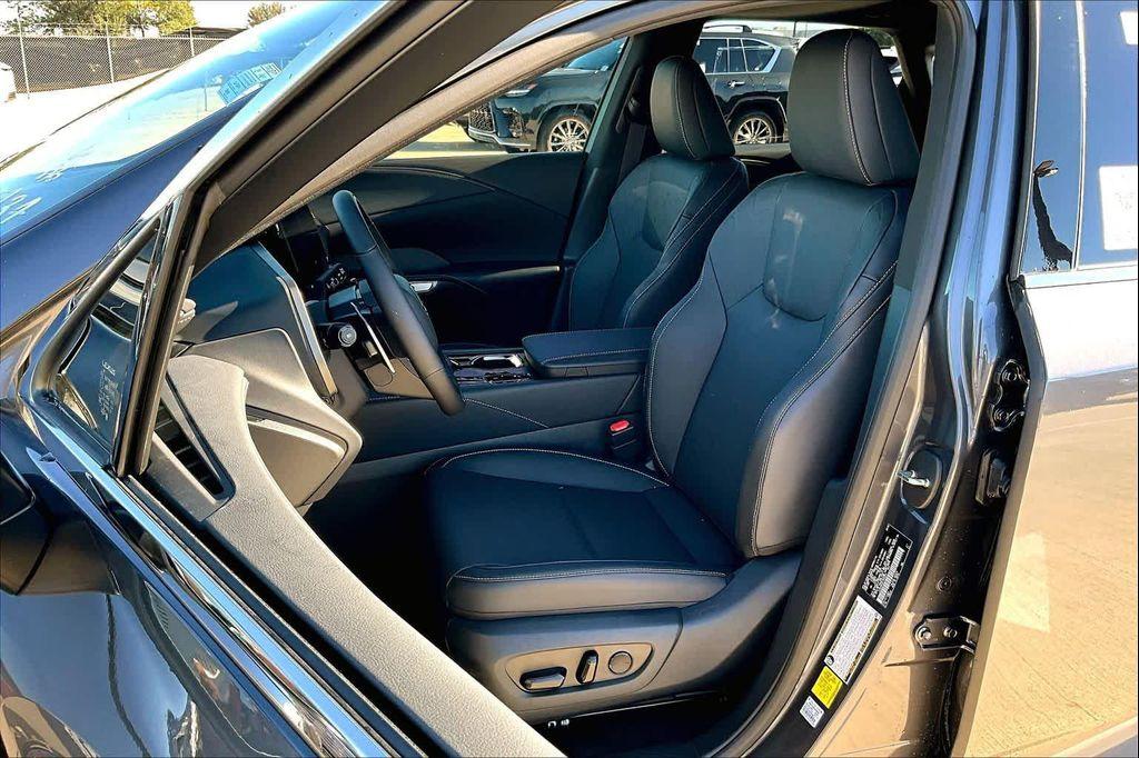 new 2026 Lexus RX 350 car, priced at $61,434