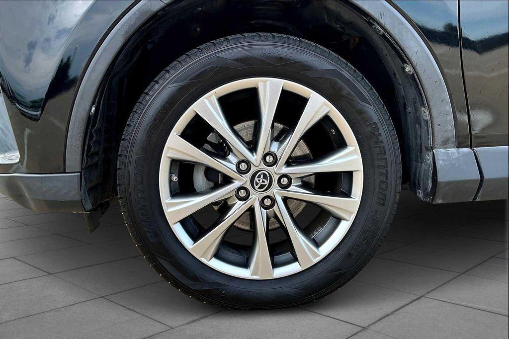 used 2018 Toyota RAV4 car, priced at $21,995