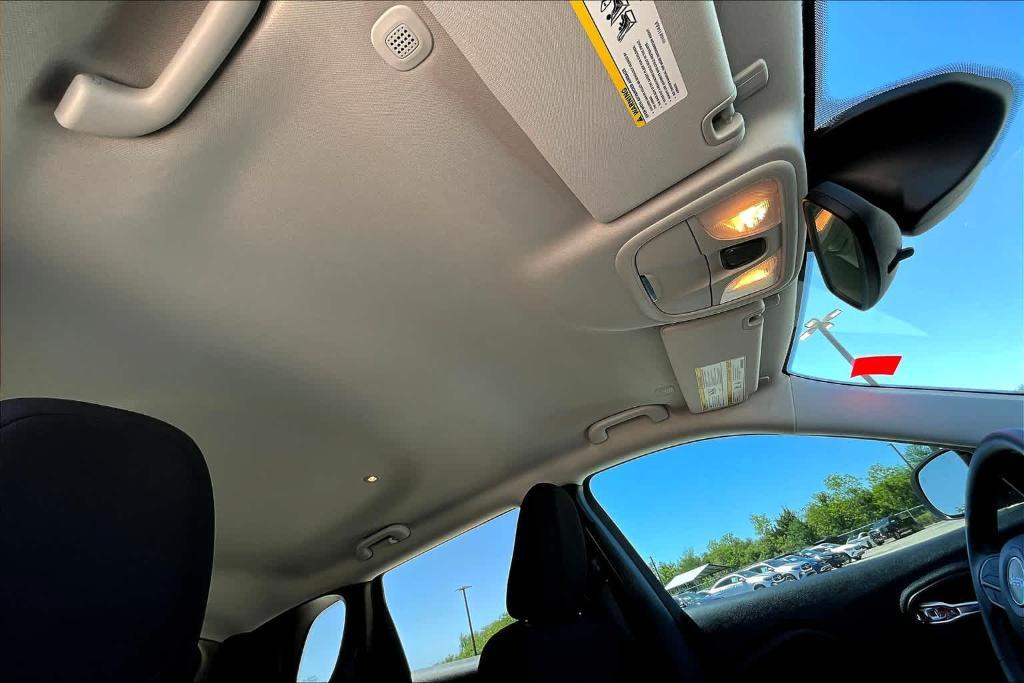 used 2021 Jeep Cherokee car, priced at $16,495