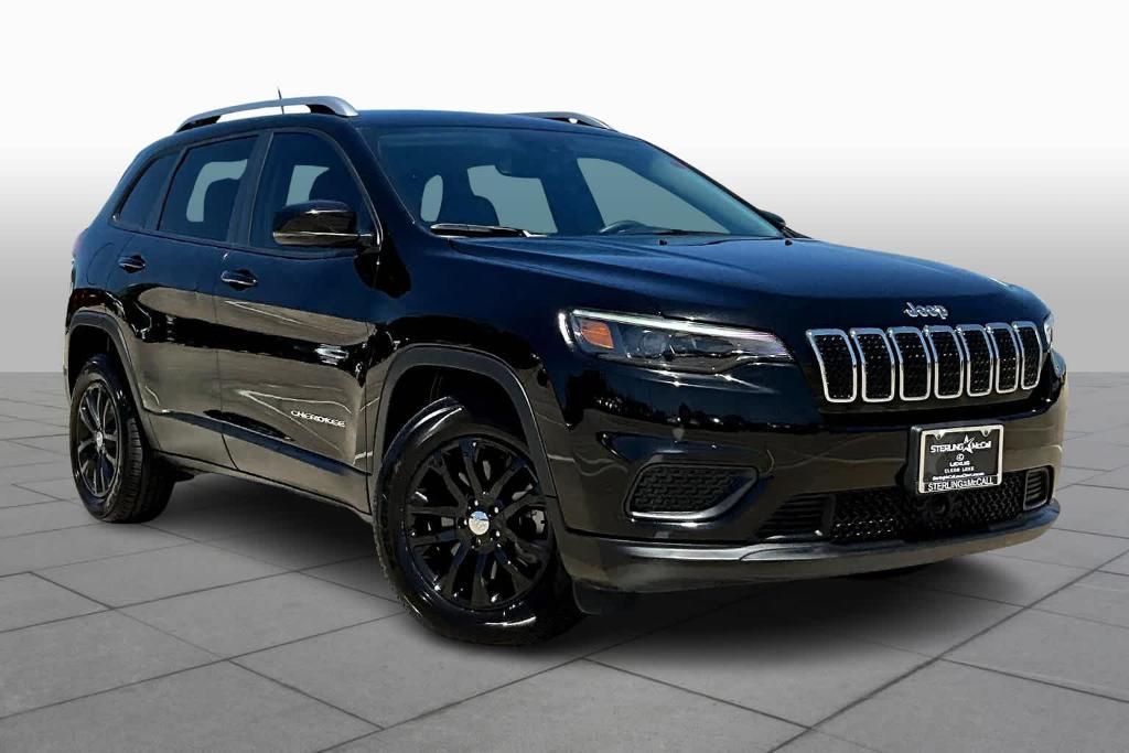 used 2021 Jeep Cherokee car, priced at $16,495
