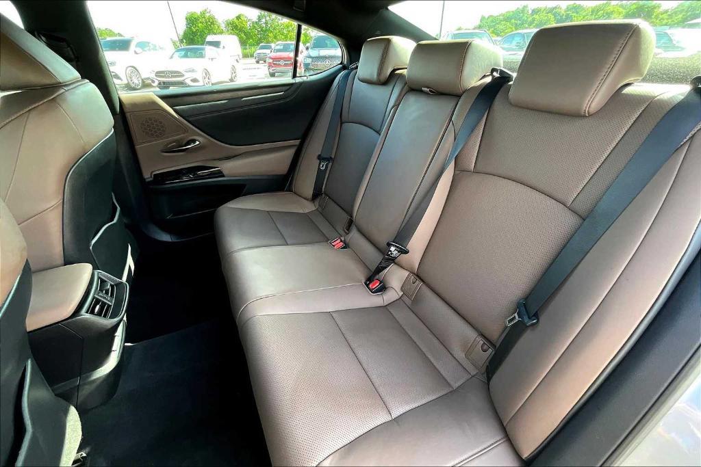 used 2024 Lexus ES 350 car, priced at $43,995