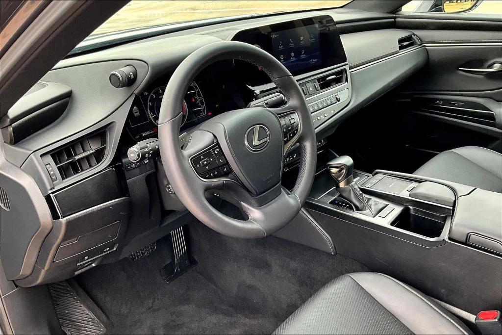 used 2022 Lexus ES 350 car, priced at $35,995