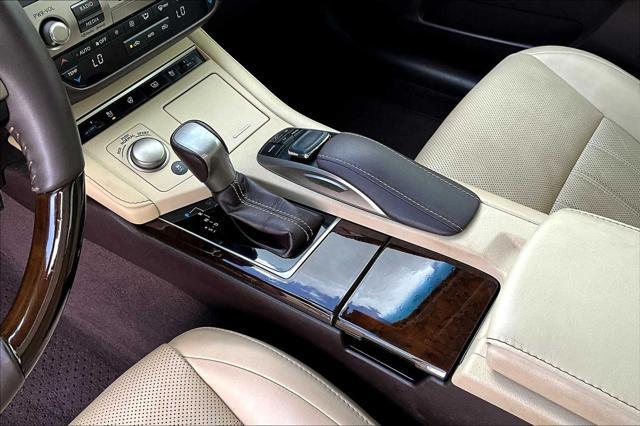 used 2017 Lexus ES 350 car, priced at $19,495