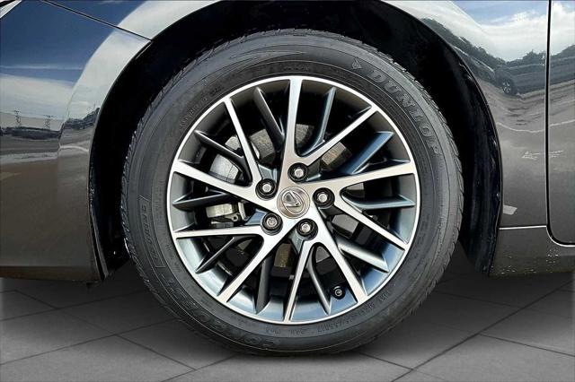 used 2017 Lexus ES 350 car, priced at $19,495