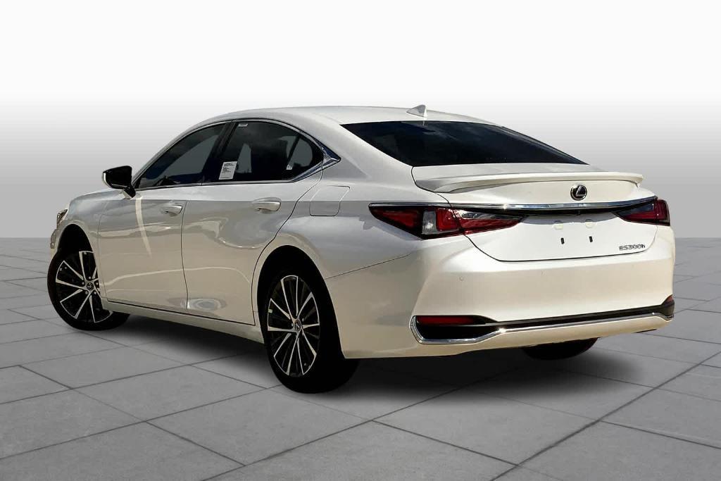 new 2025 Lexus ES 300h car, priced at $52,119