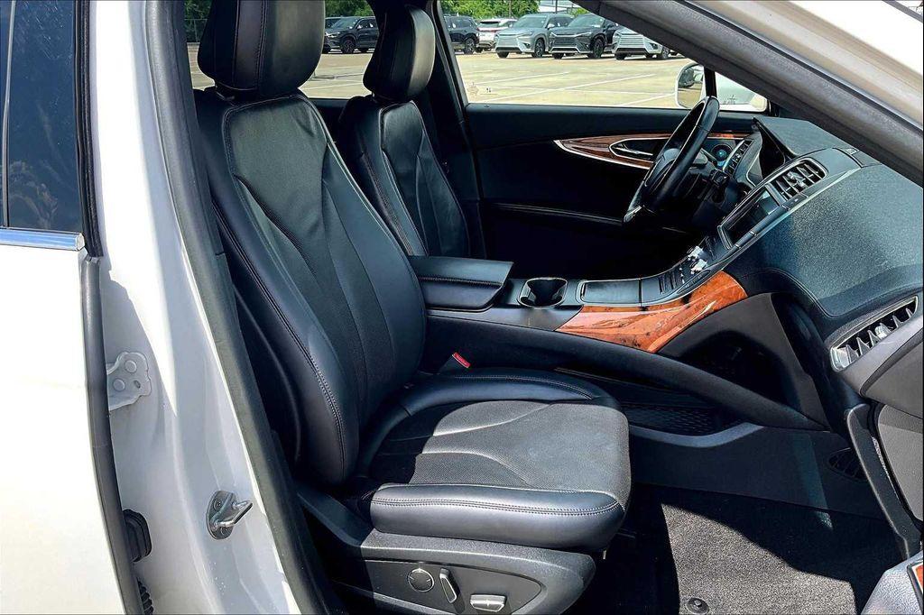 used 2020 Lincoln Nautilus car, priced at $21,995