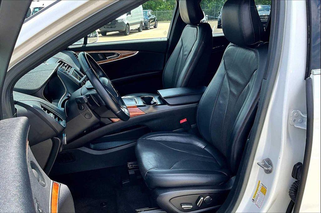 used 2020 Lincoln Nautilus car, priced at $21,995