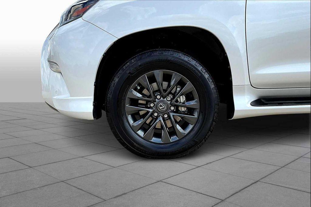used 2023 Lexus GX 460 car, priced at $52,995