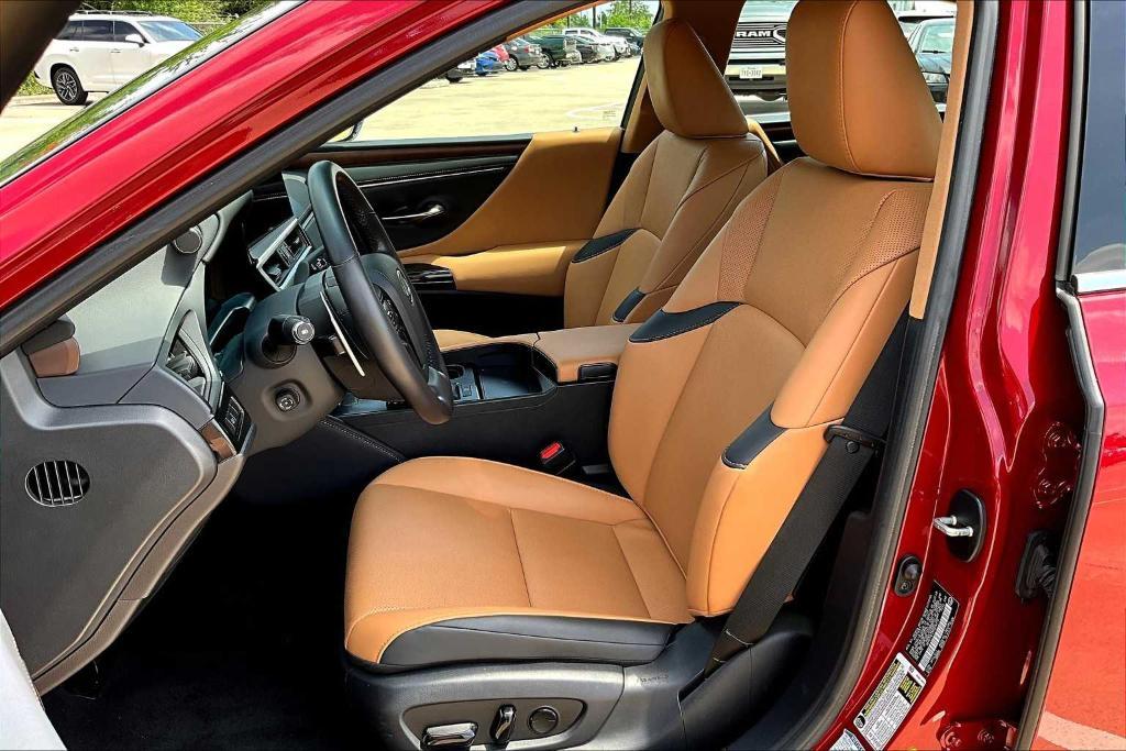 used 2023 Lexus ES 250 car, priced at $36,995