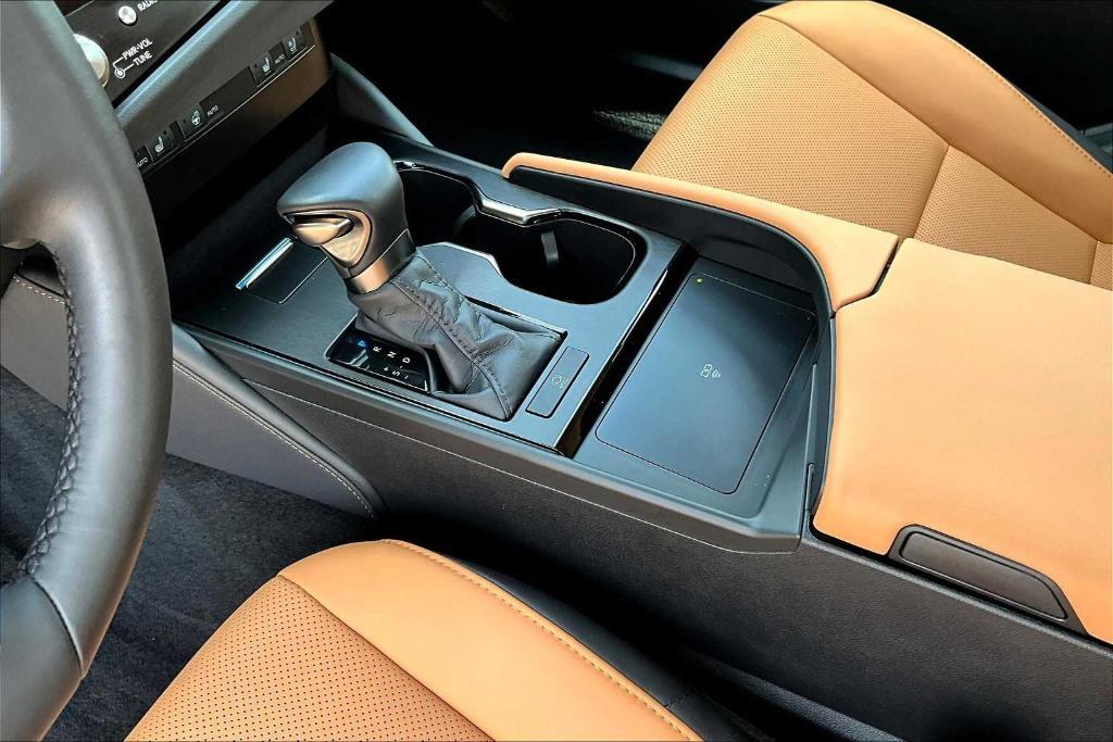 used 2024 Lexus ES 350 car, priced at $42,995