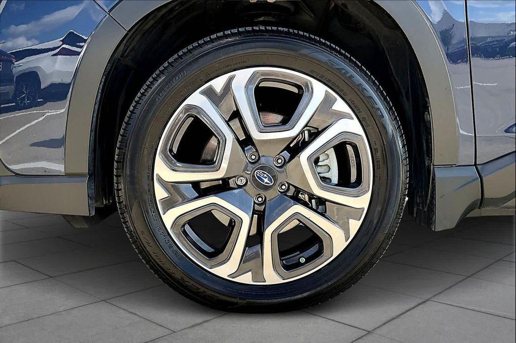 used 2025 Subaru Ascent car, priced at $40,495