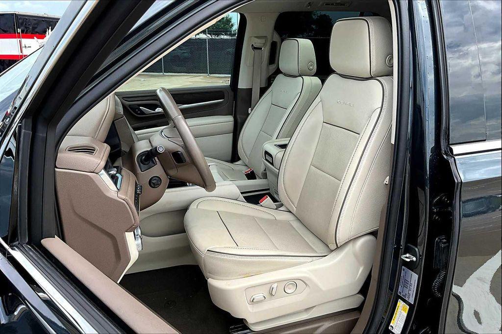 used 2022 GMC Yukon car, priced at $57,995