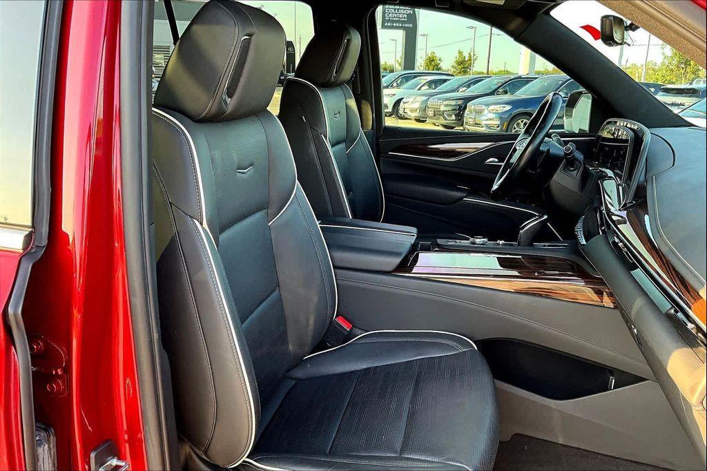 used 2022 Cadillac Escalade car, priced at $62,995