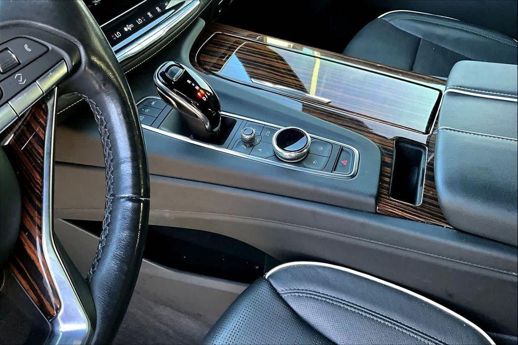 used 2022 Cadillac Escalade car, priced at $62,995