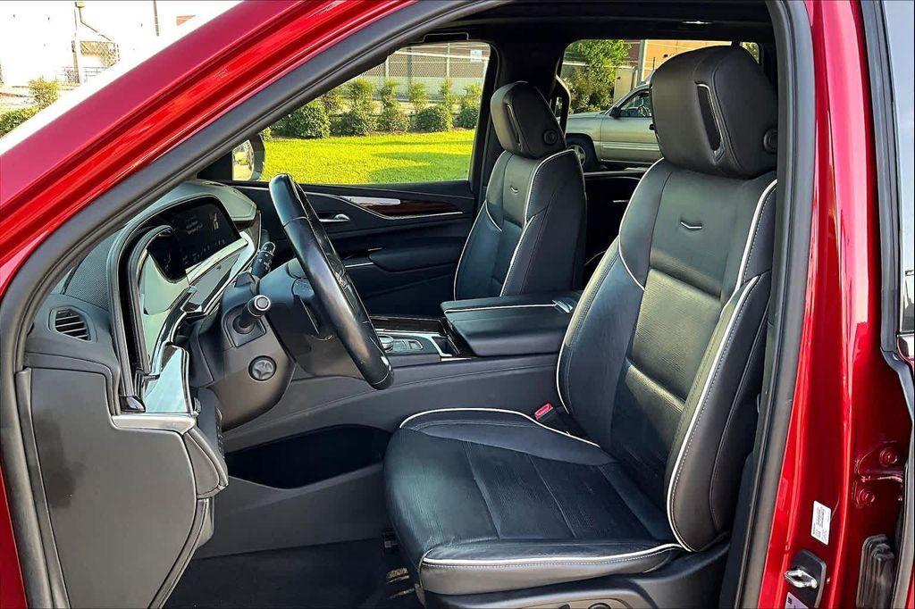 used 2022 Cadillac Escalade car, priced at $62,995