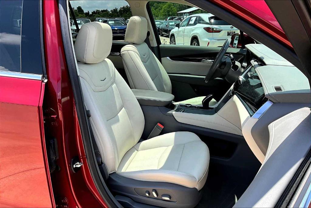 used 2020 Cadillac XT6 car, priced at $26,495
