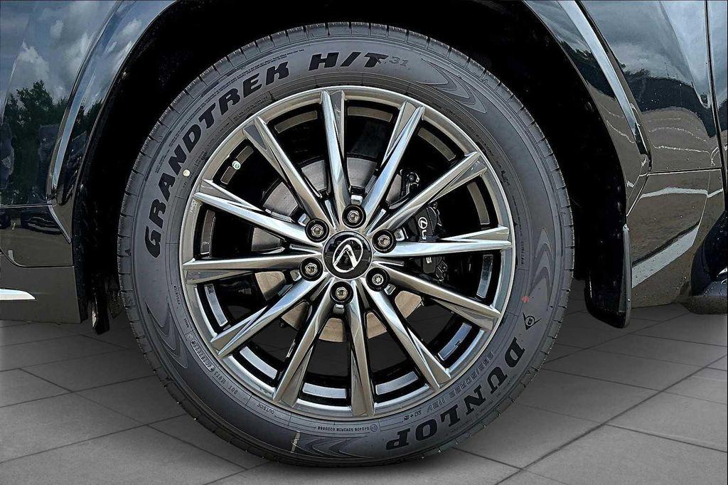 new 2025 Lexus LX 600 car, priced at $118,822