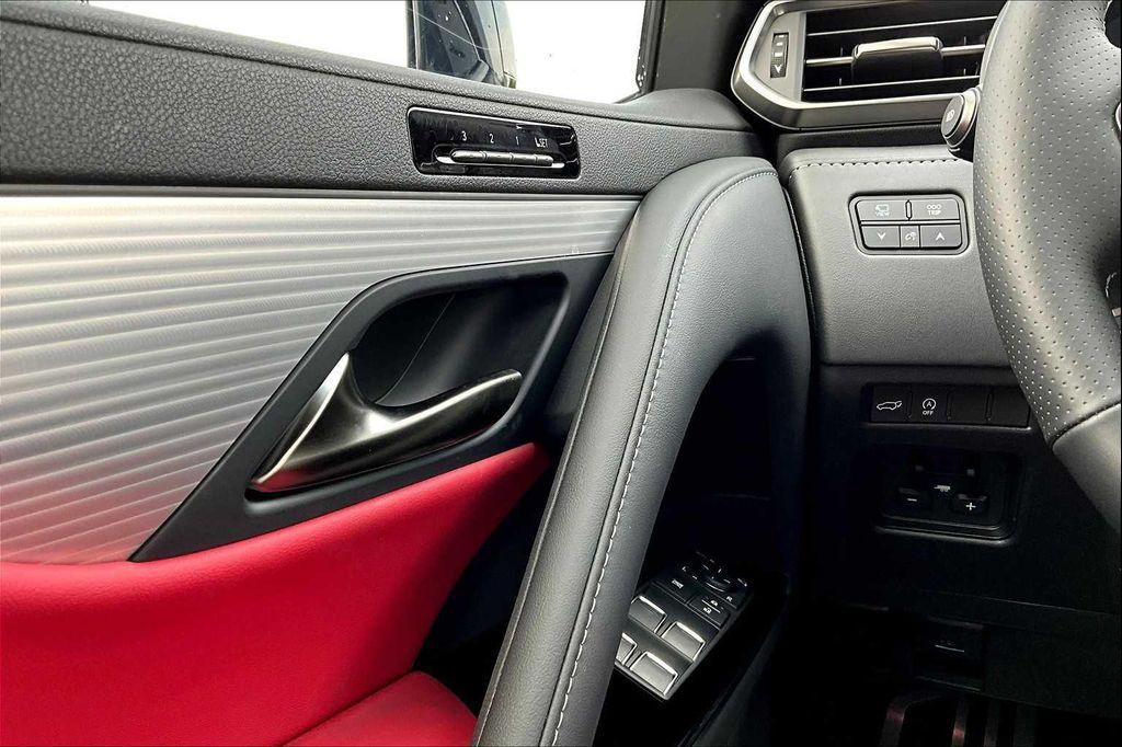 new 2025 Lexus LX 600 car, priced at $118,822