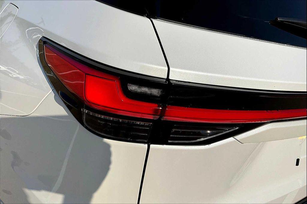 new 2026 Lexus TX 500h car, priced at $75,701