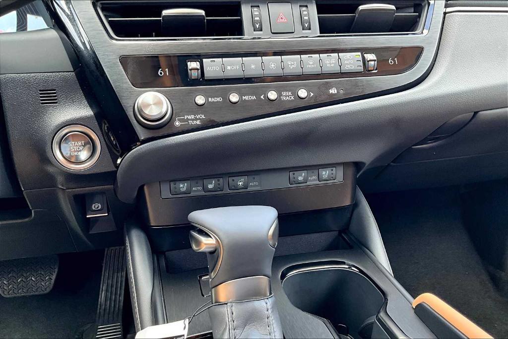 new 2025 Lexus ES 350 car, priced at $52,349