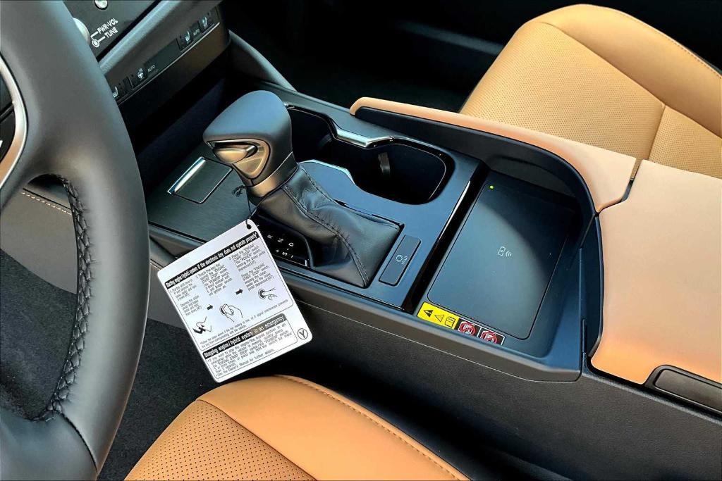 new 2025 Lexus ES 350 car, priced at $52,349