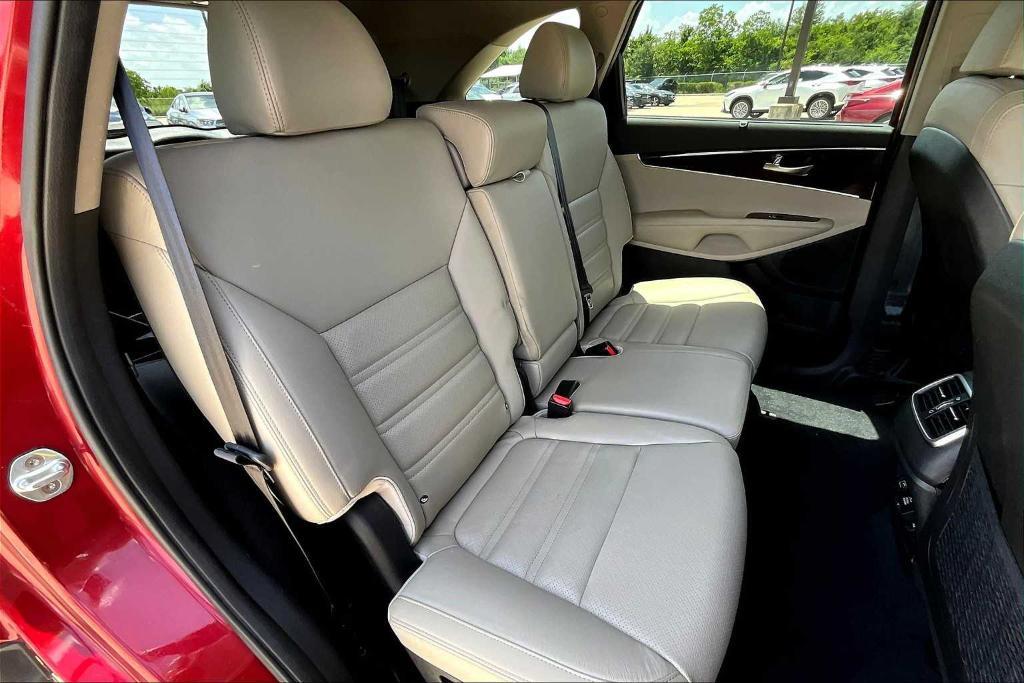 used 2018 Kia Sorento car, priced at $15,495