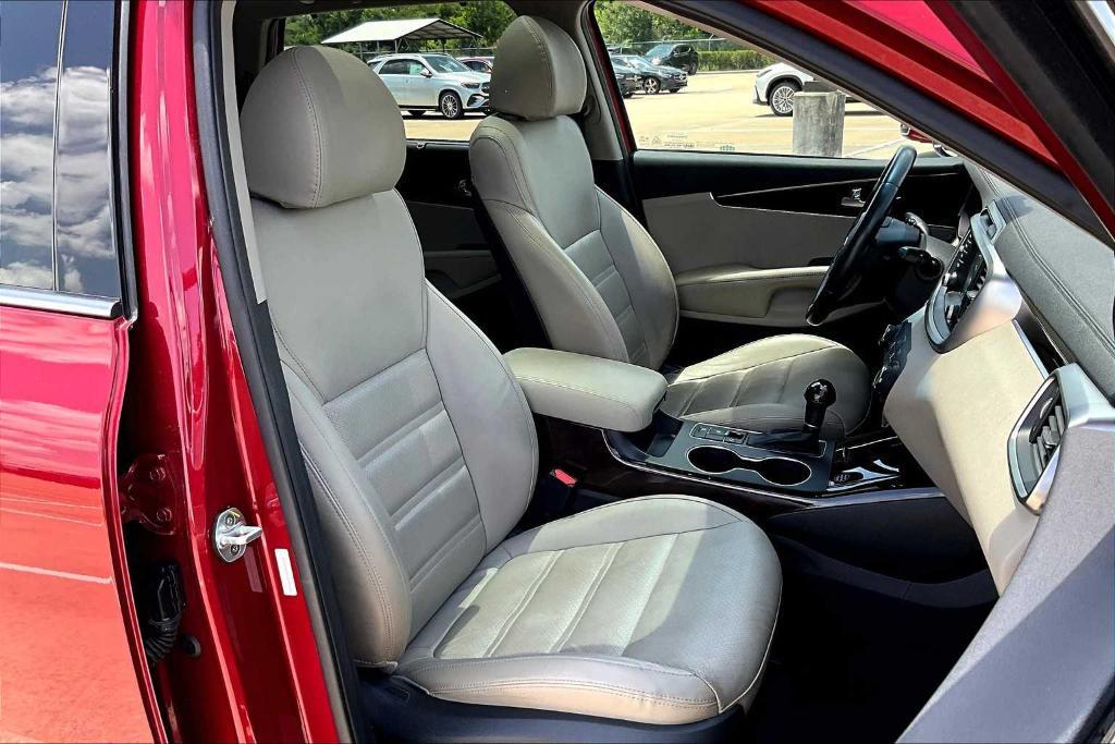used 2018 Kia Sorento car, priced at $15,495