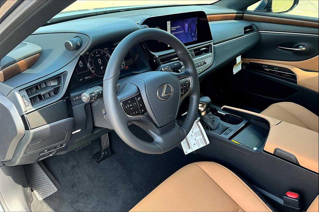 new 2025 Lexus ES 350 car, priced at $49,189
