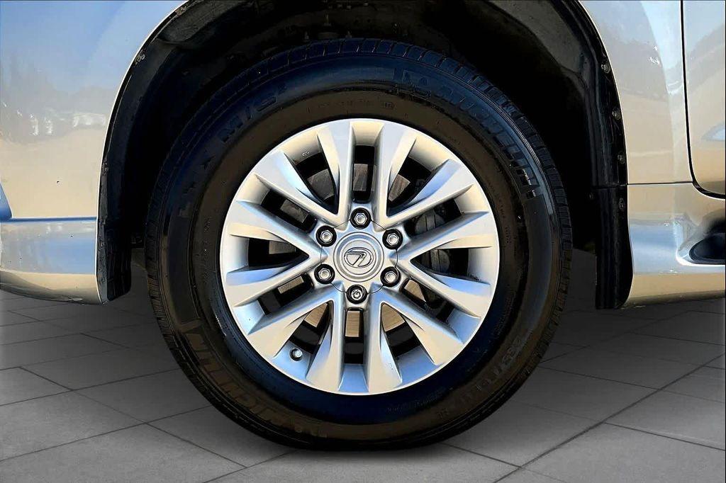 used 2022 Lexus GX 460 car, priced at $38,995