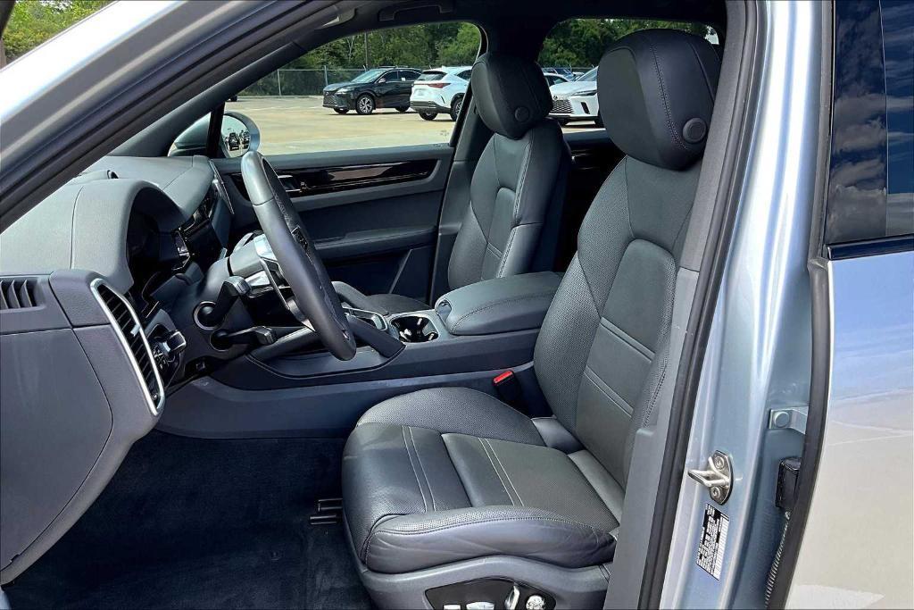 used 2019 Porsche Cayenne car, priced at $38,995