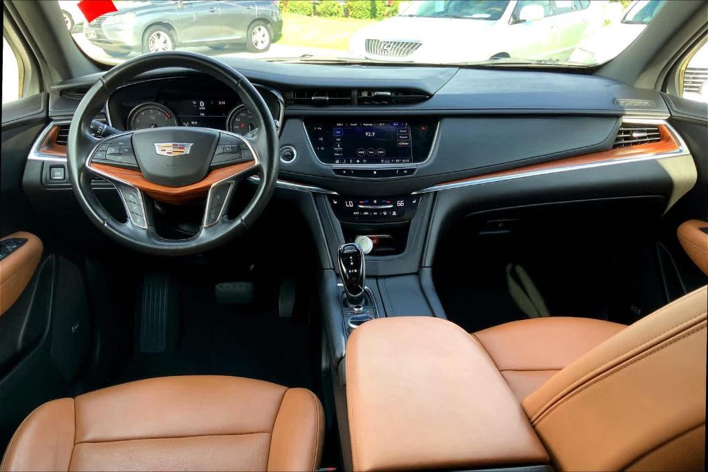 used 2021 Cadillac XT5 car, priced at $28,995