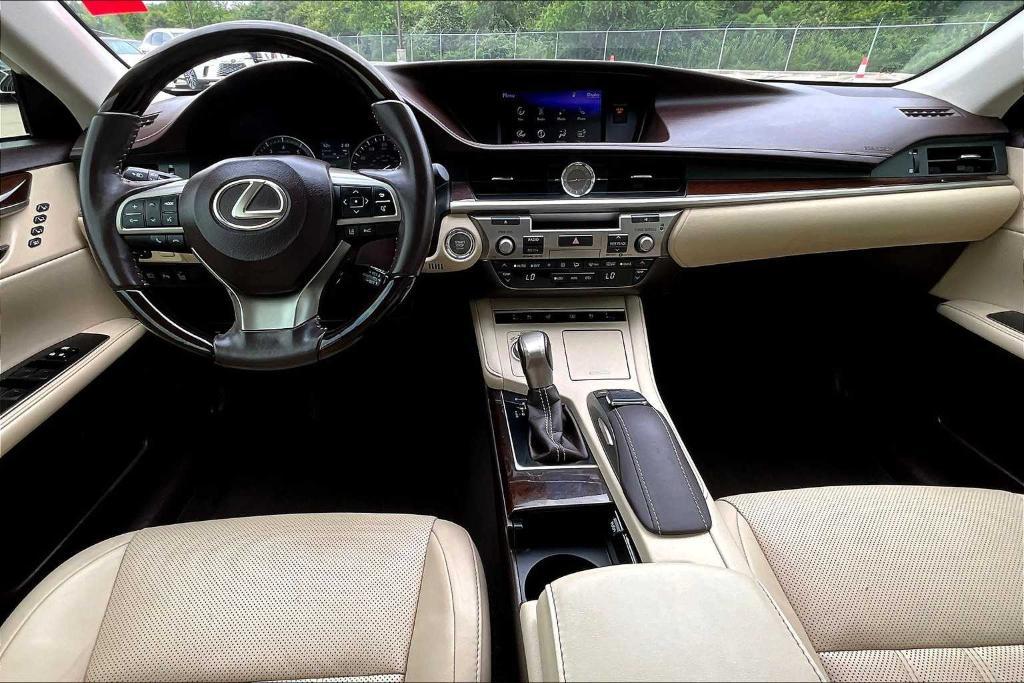 used 2017 Lexus ES 350 car, priced at $20,495