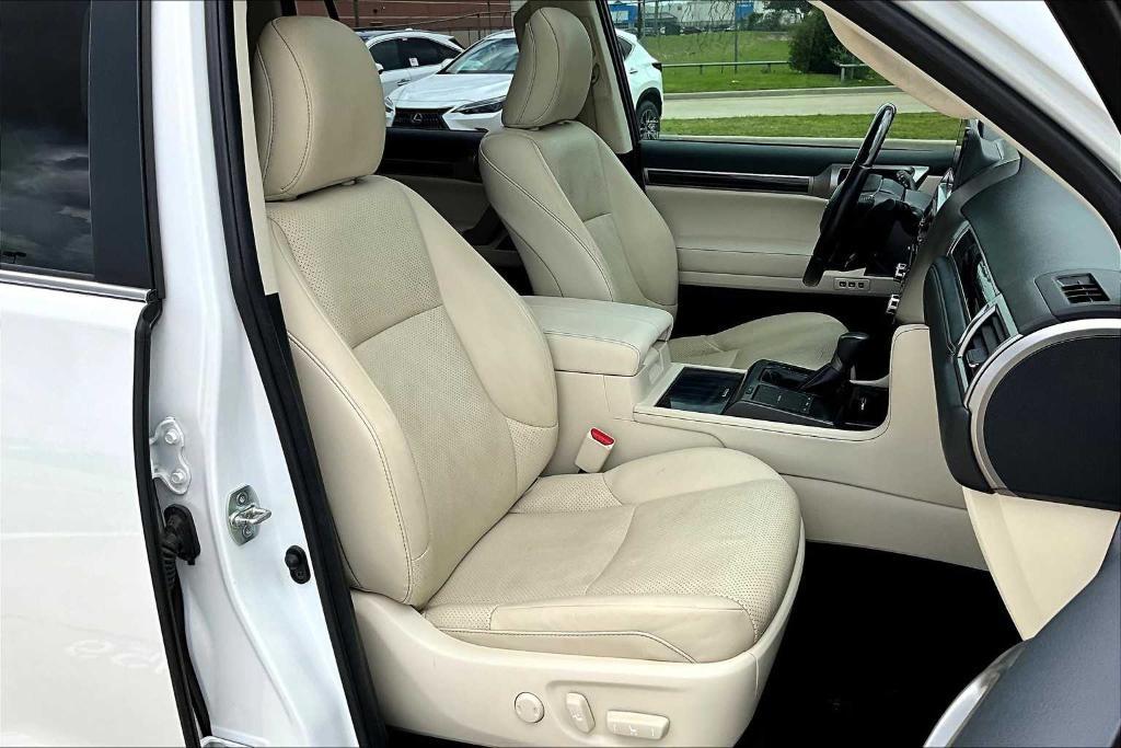 used 2022 Lexus GX 460 car, priced at $52,495
