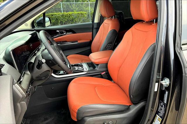 used 2024 Kia Carnival car, priced at $38,995