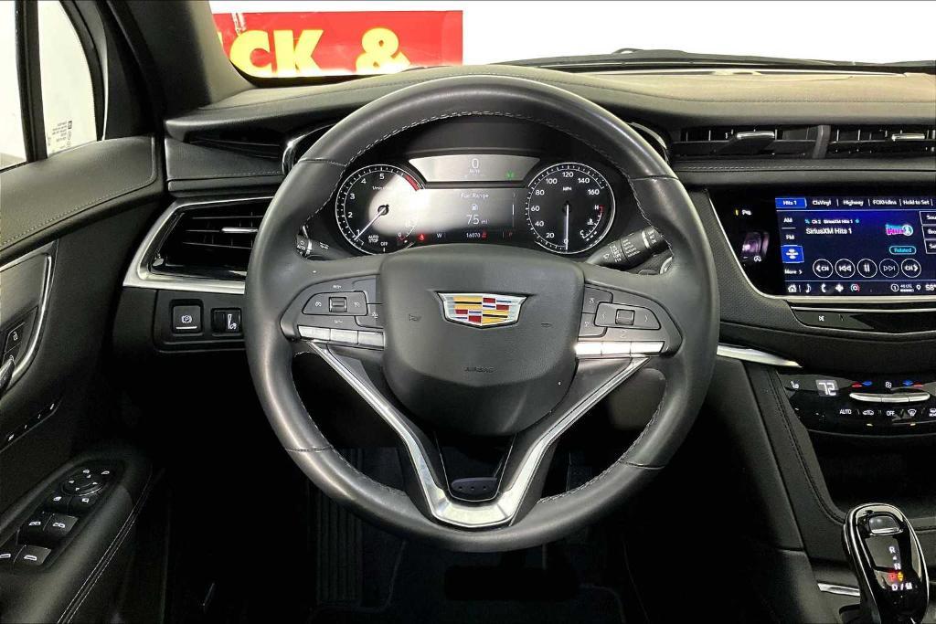 used 2024 Cadillac XT6 car, priced at $41,995
