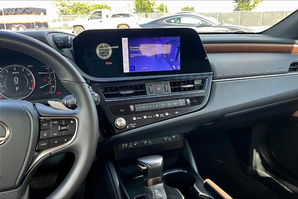 used 2024 Lexus ES 350 car, priced at $43,995