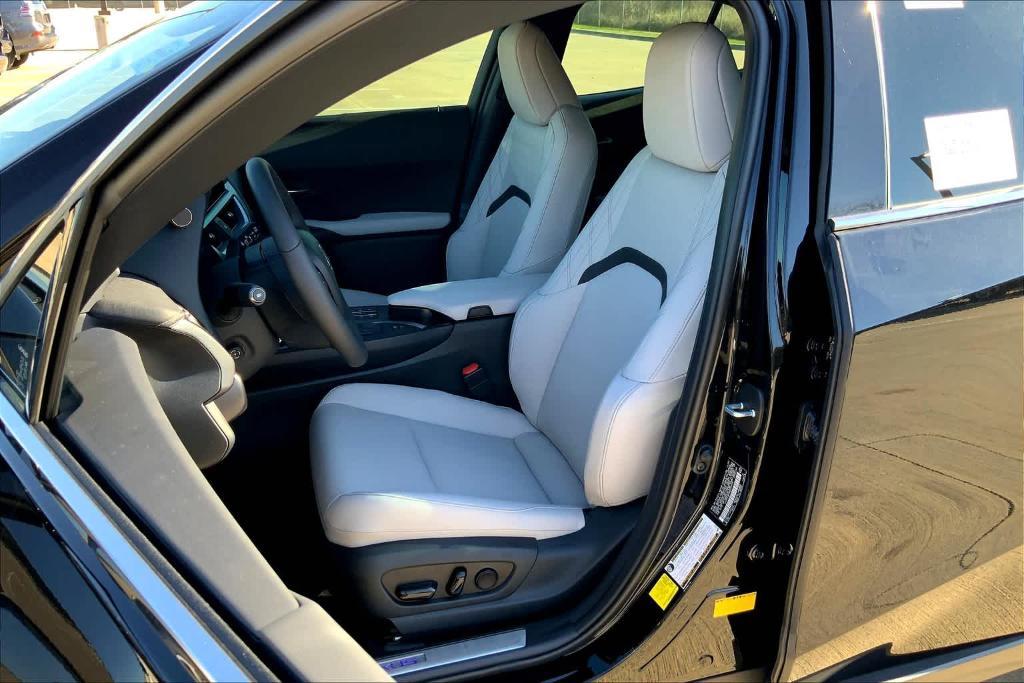 new 2024 Lexus UX 250h car, priced at $45,100