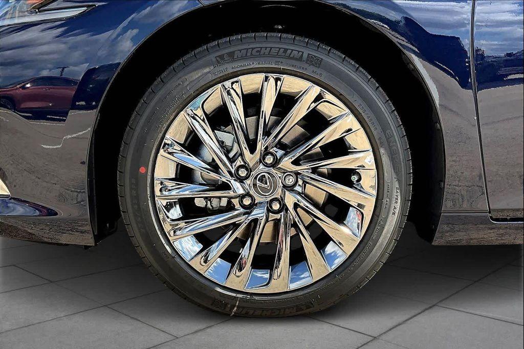 new 2025 Lexus ES 350 car, priced at $57,144
