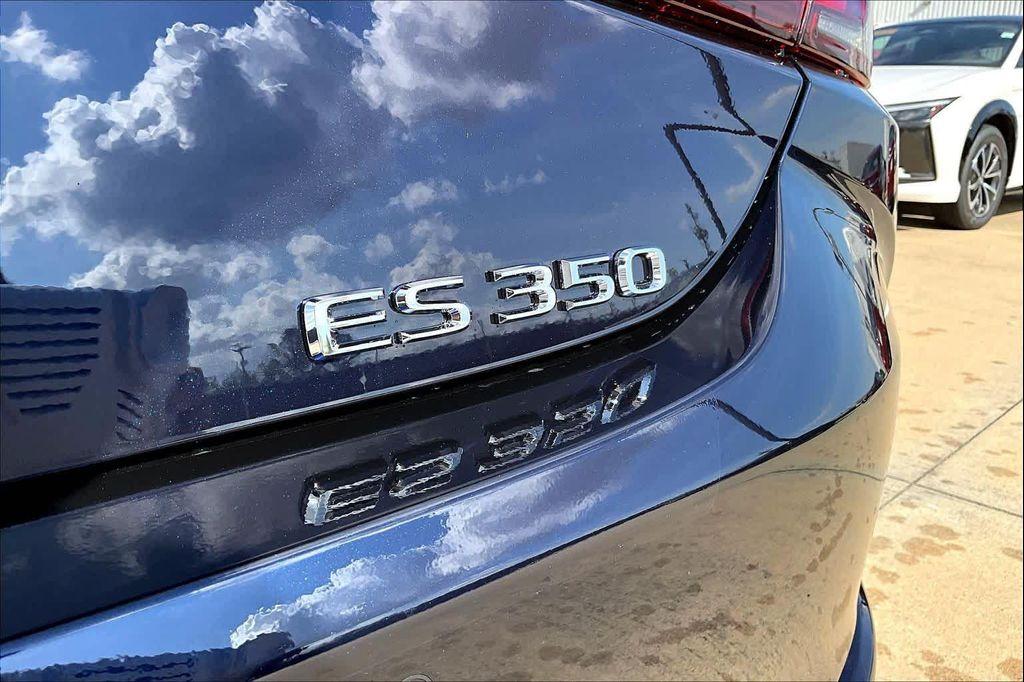 new 2025 Lexus ES 350 car, priced at $57,144