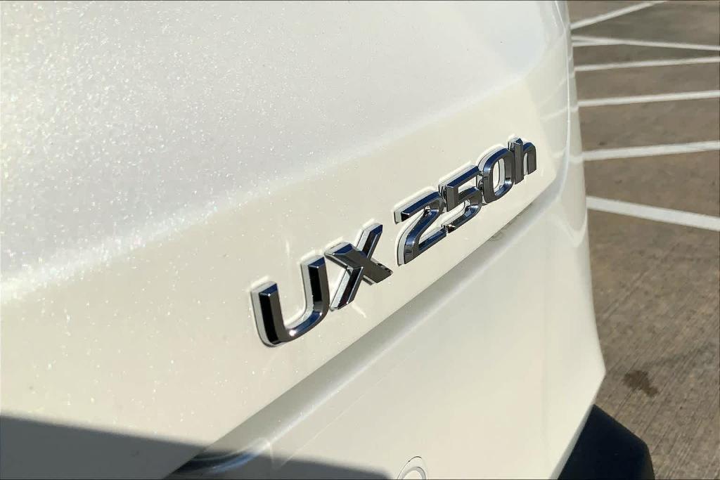 new 2024 Lexus UX 250h car, priced at $43,805
