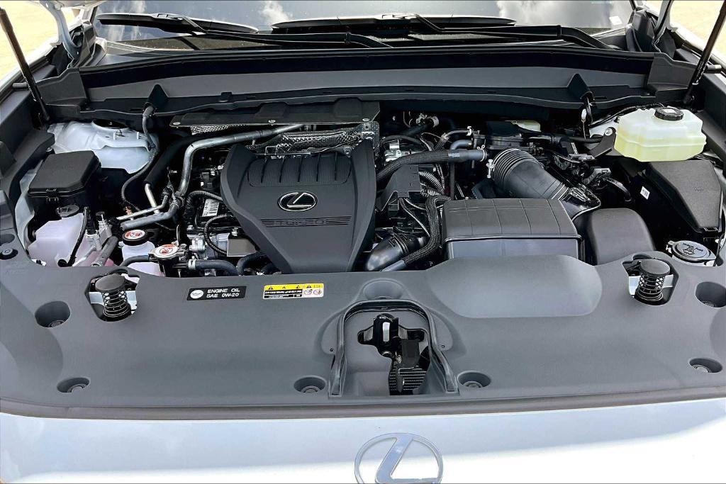 new 2025 Lexus TX 500h car, priced at $77,904
