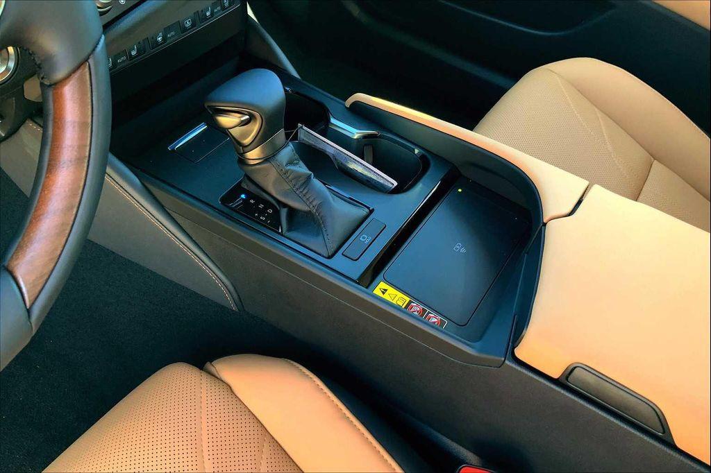 new 2025 Lexus ES 350 car, priced at $57,484