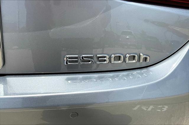 used 2024 Lexus ES 300h car, priced at $40,995