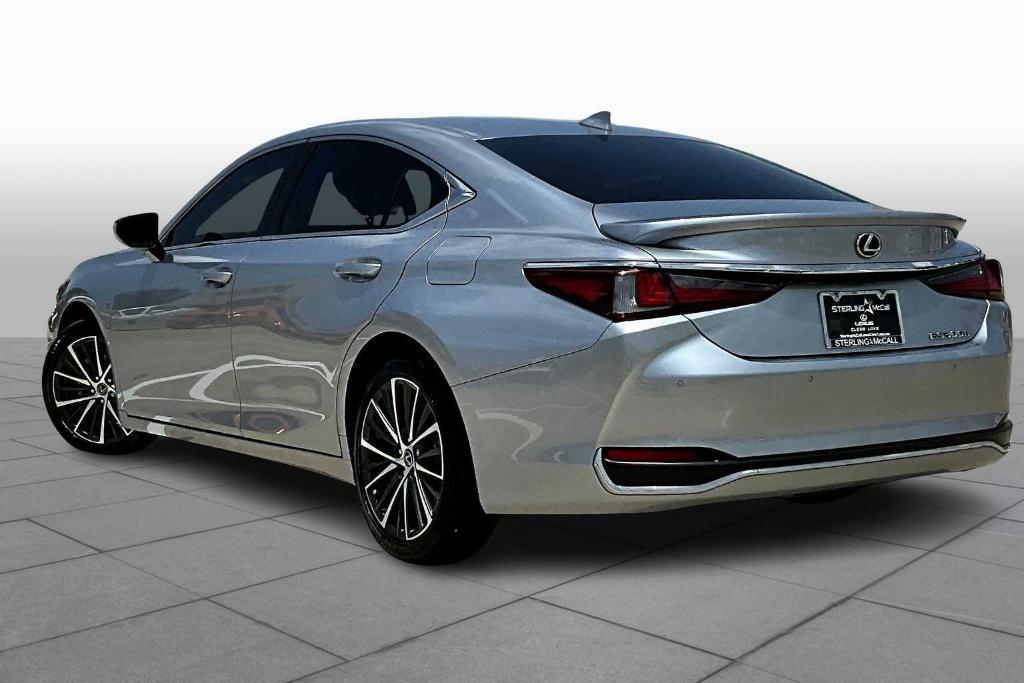 used 2024 Lexus ES 300h car, priced at $42,495