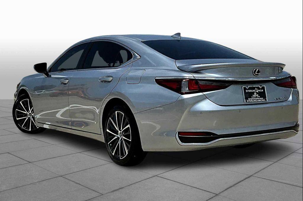 used 2024 Lexus ES 300h car, priced at $40,995